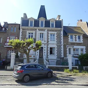 46 Avenue Pasteur , Saint-Malo Francia
